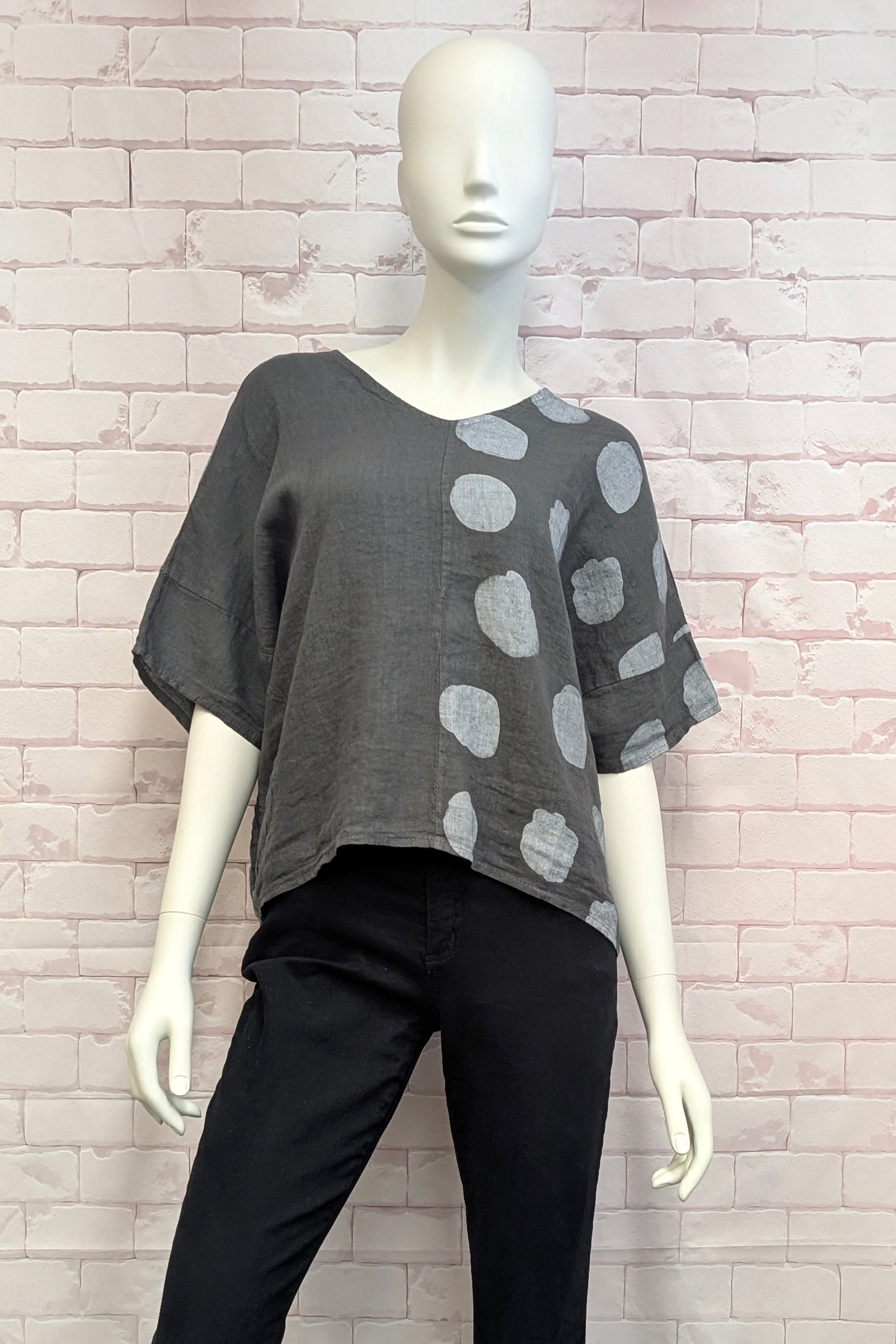 トップス carla Lady linen like tops トップス CARLA Lady linen like tops White Linen Wrap Top – V Neck