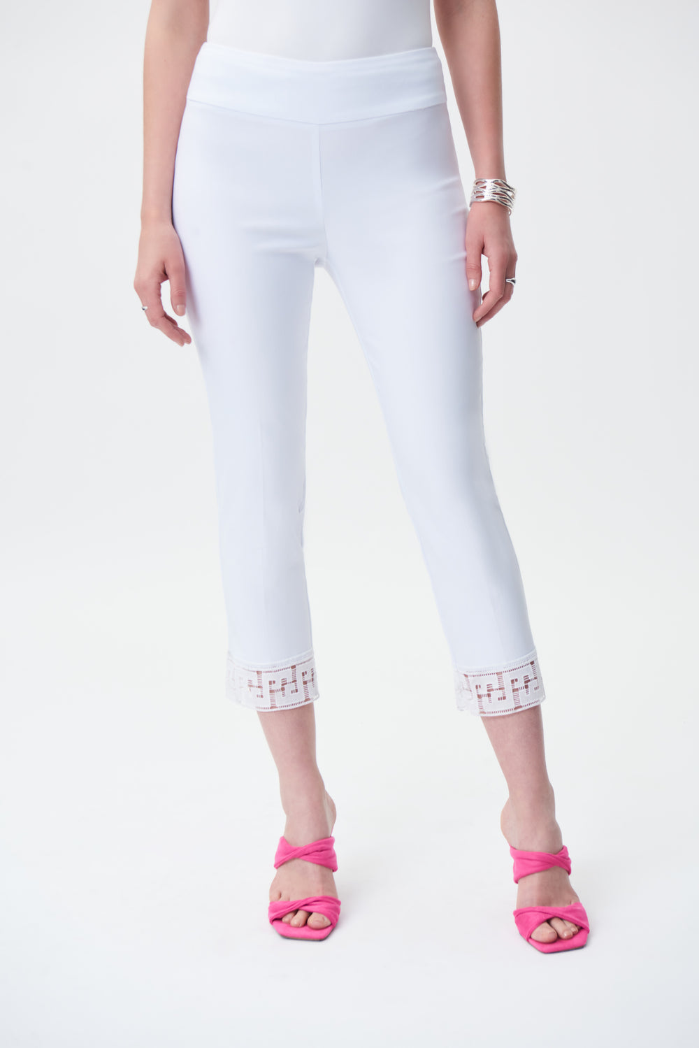 Joseph Ribkoff Spring 2023 women's casual white capri pants - front
