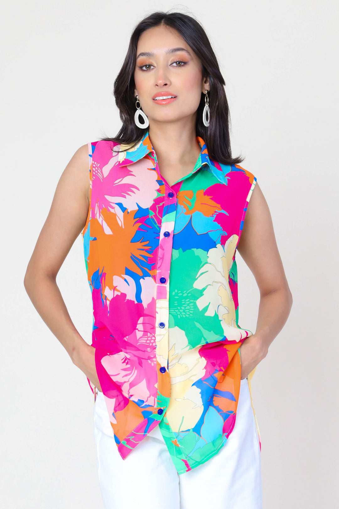 Funsport Summer 2024  With a classic collar and sheer, chiffon-like fabric, this blouse exudes elegance. 