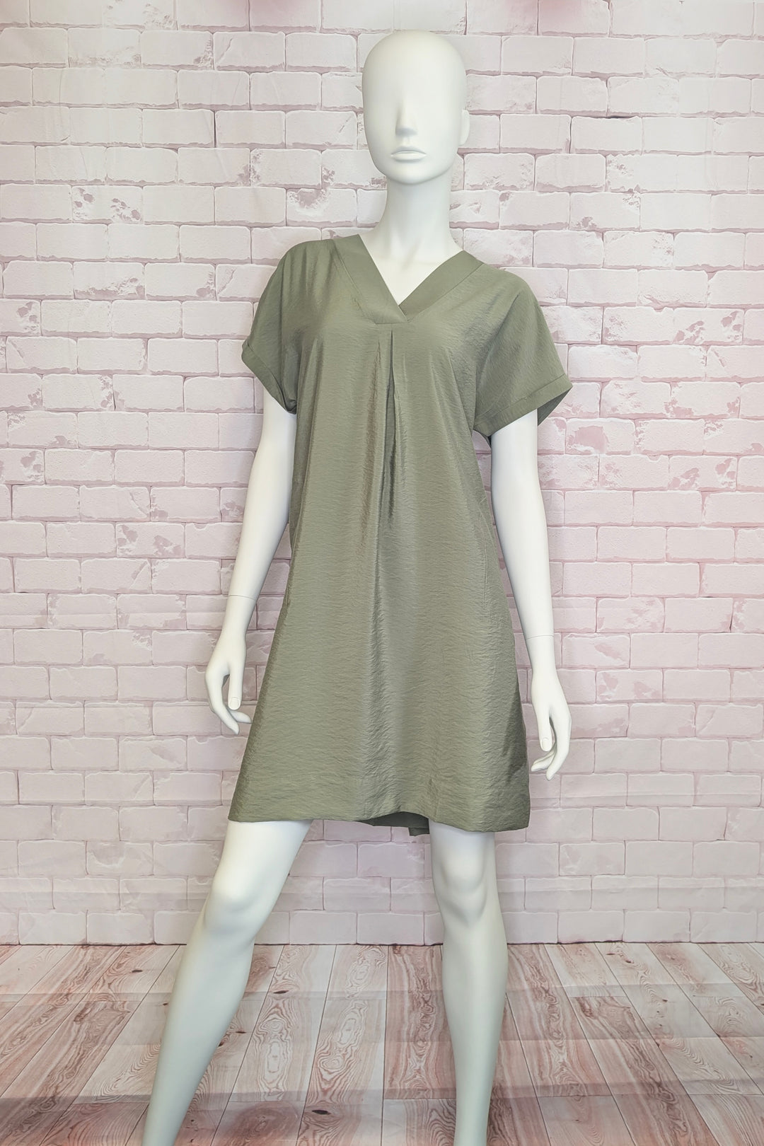 V-NECK TUNIC DRESS