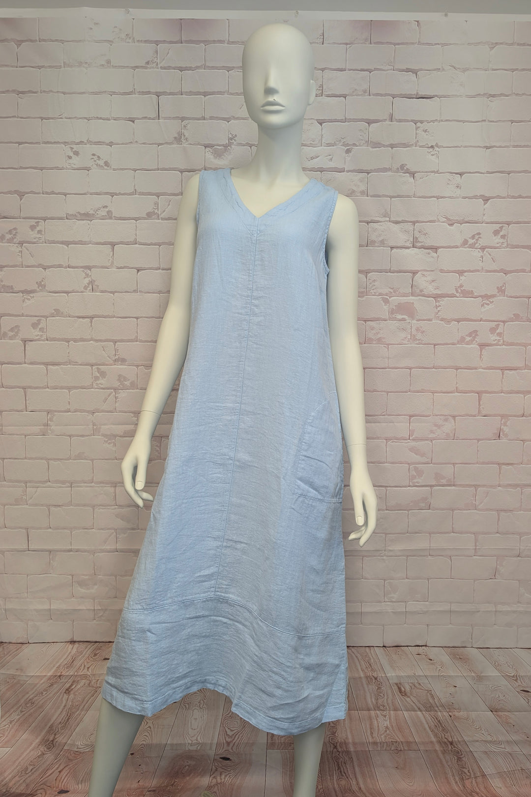 LINEN SLEEVELESS V-NECK DRESS