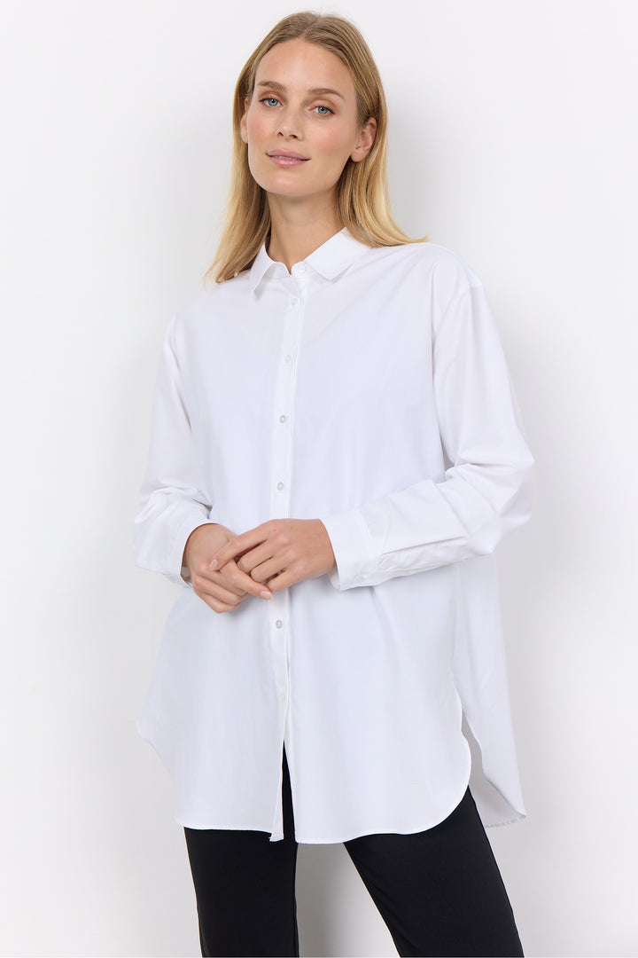Soya Concept Fall 2025 
This blouse shirt offers a classic, relaxed fit and is made with eco-friendly cotton for a free-flowing, chic look. The timeless design features a classic collar for a touch of sophistication.
