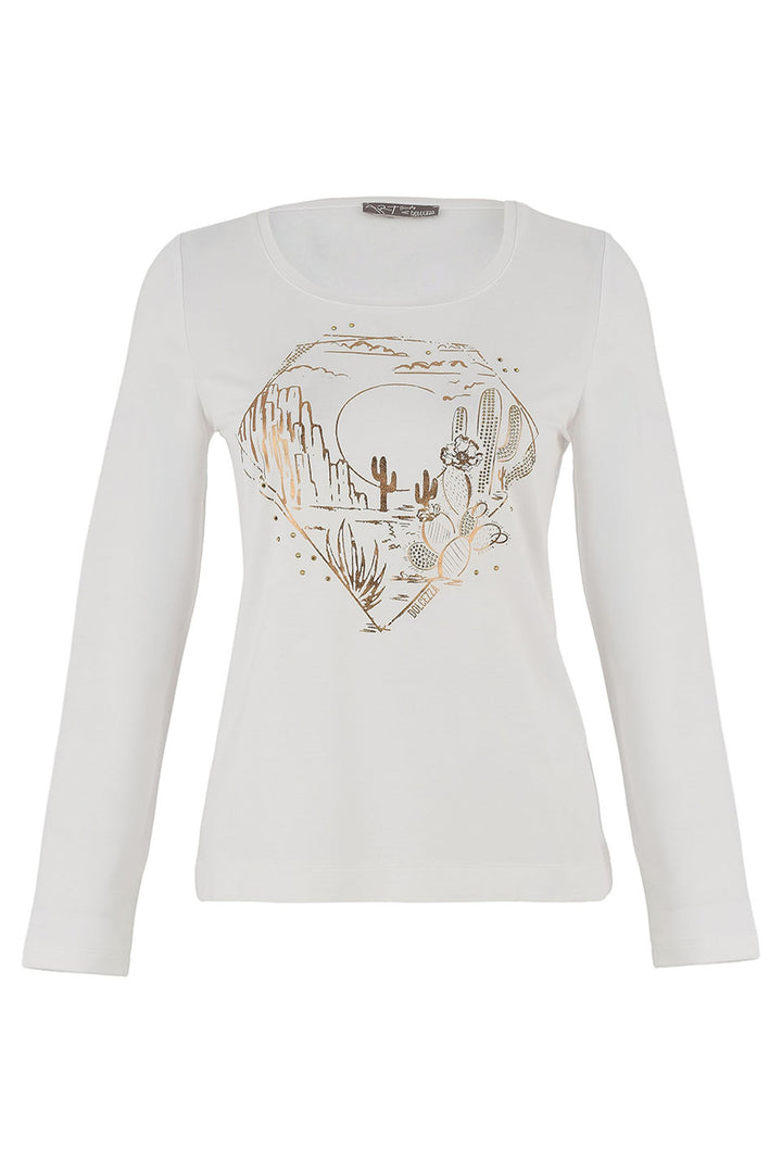 Dolcezza Fall 2025 
Guaranteed to bring style and earthy charm to your wardrobe, this lightweight and simple top is just the ticket.