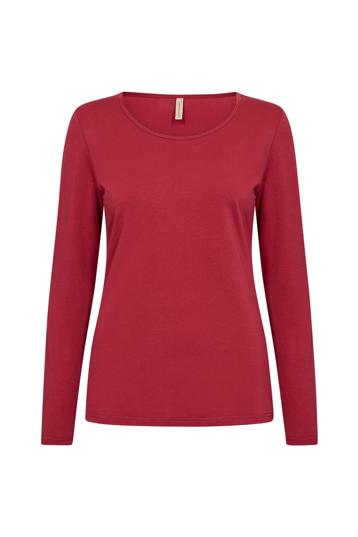 Soya Concept Fall 2025 
Crafted from organic cotton, this long-sleeve tee delivers effortless versatility. The stretchy fabric moves with you, whether layered beneath a blazer for polished sophistication or paired with jeans for understated ease.