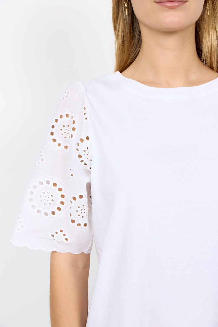 WHITE EYELET SLEEVE TEE
