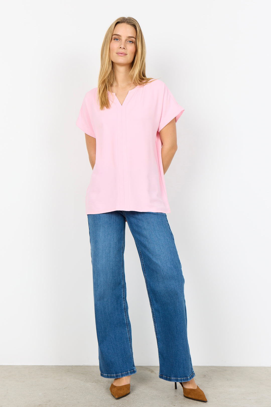 GAUZE SPLIT NECK TOP