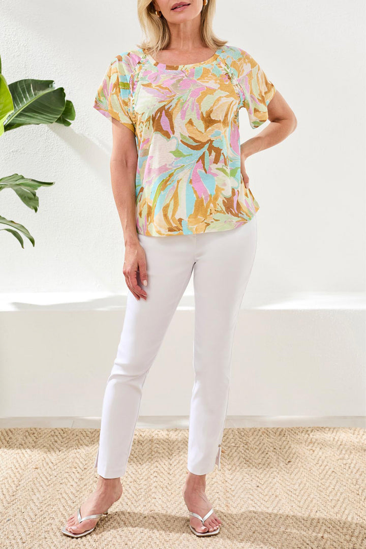 FLORAL TEE WITH PLEATING DETAIL