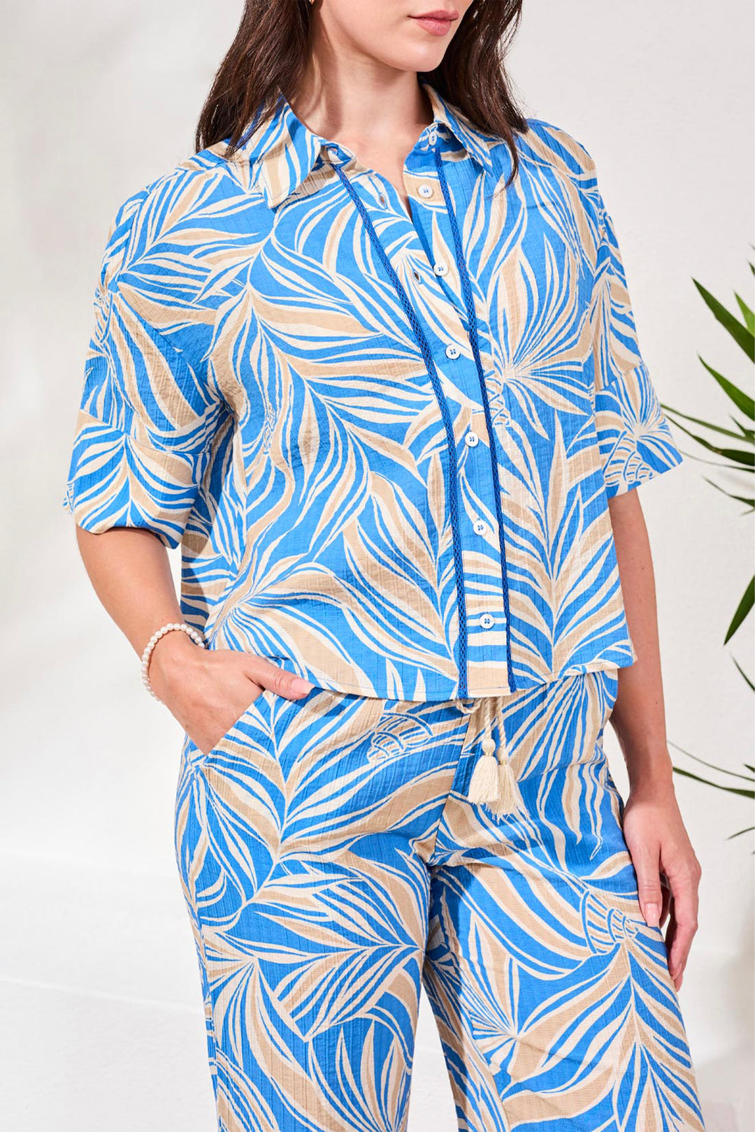 PALM LEAF CRINKLED SS BLOUSE