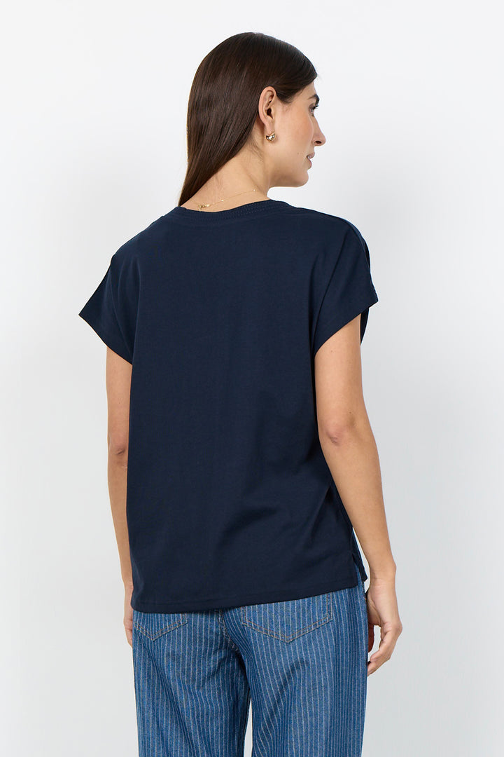DECORATIVE STITCH V-NECK TEE