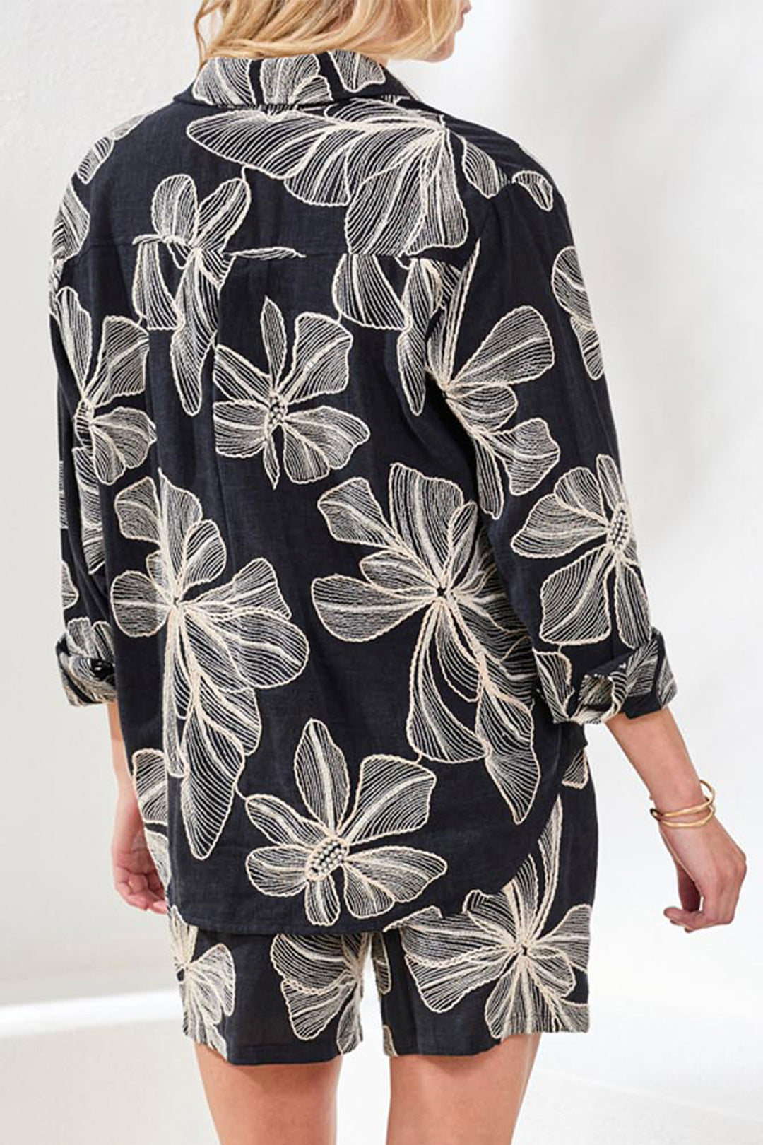 EMBROIDERED FLORAL BLOUSE