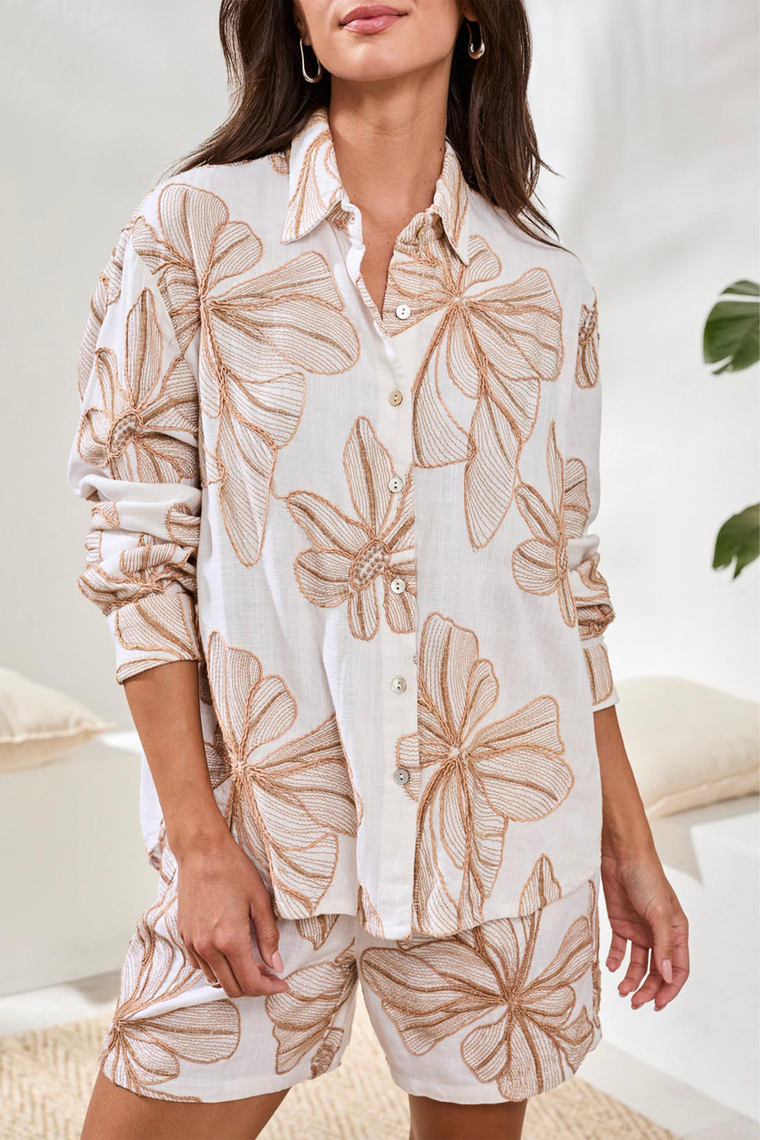 EMBROIDERED FLORAL BLOUSE