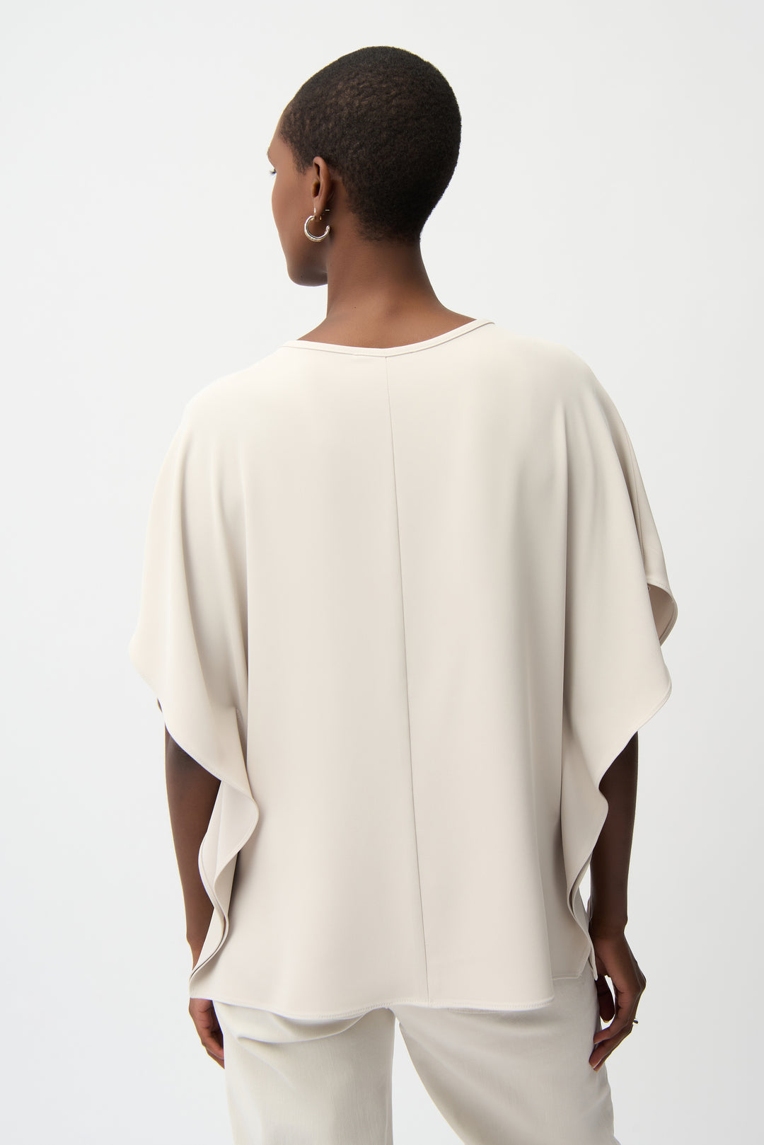 WOVEN TWILL KEYHOLE PONCHO TOP