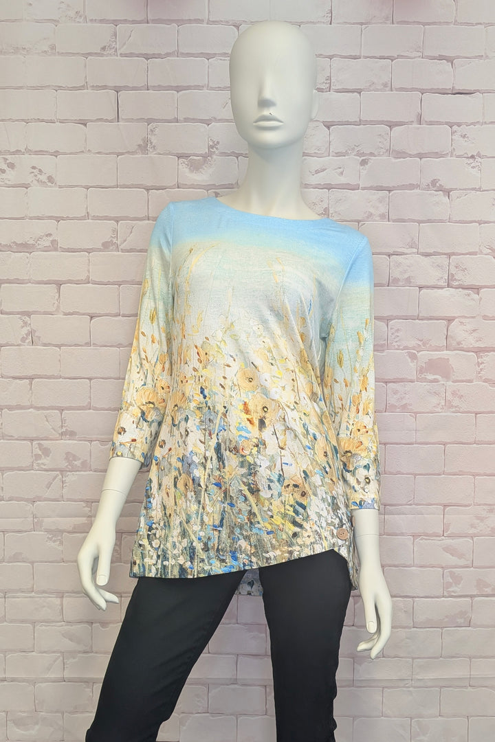 SHORELINE FLOWERS 3/4 SLEEVE TUNIC WITH BUTTON HEM DETAIL