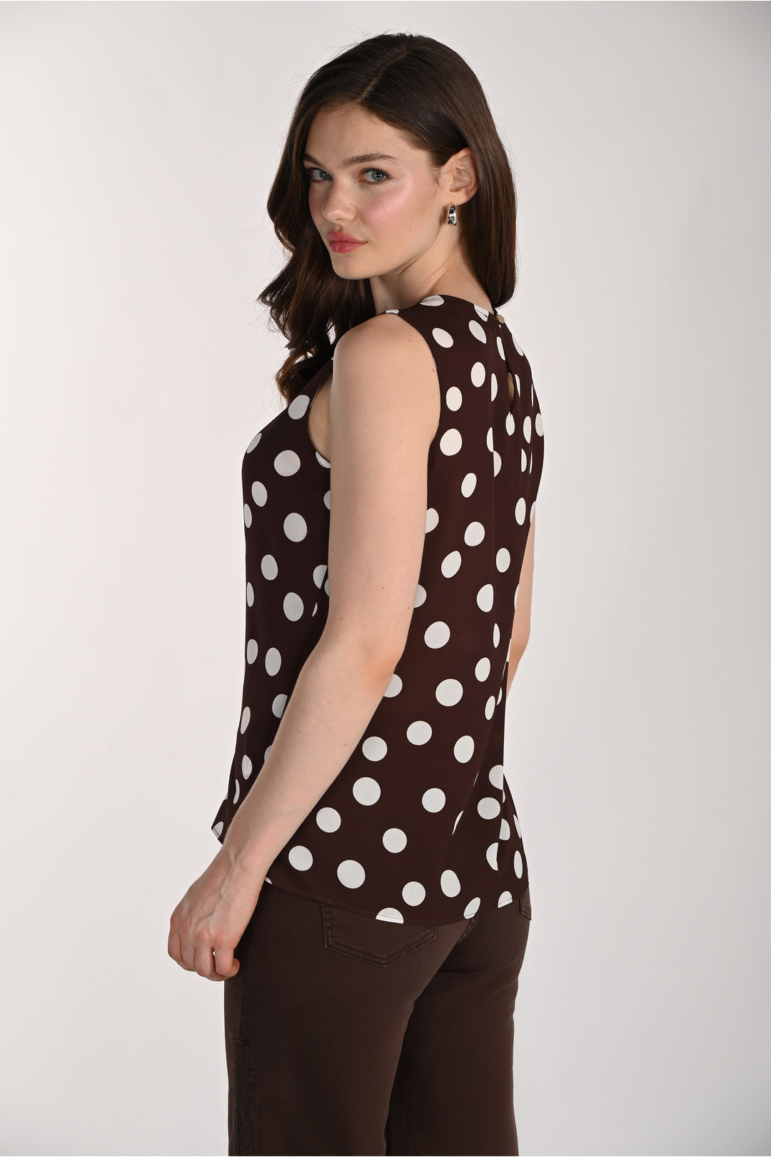 POLKA DOT SLEEVELESS KEYHOLE NECK TOP
