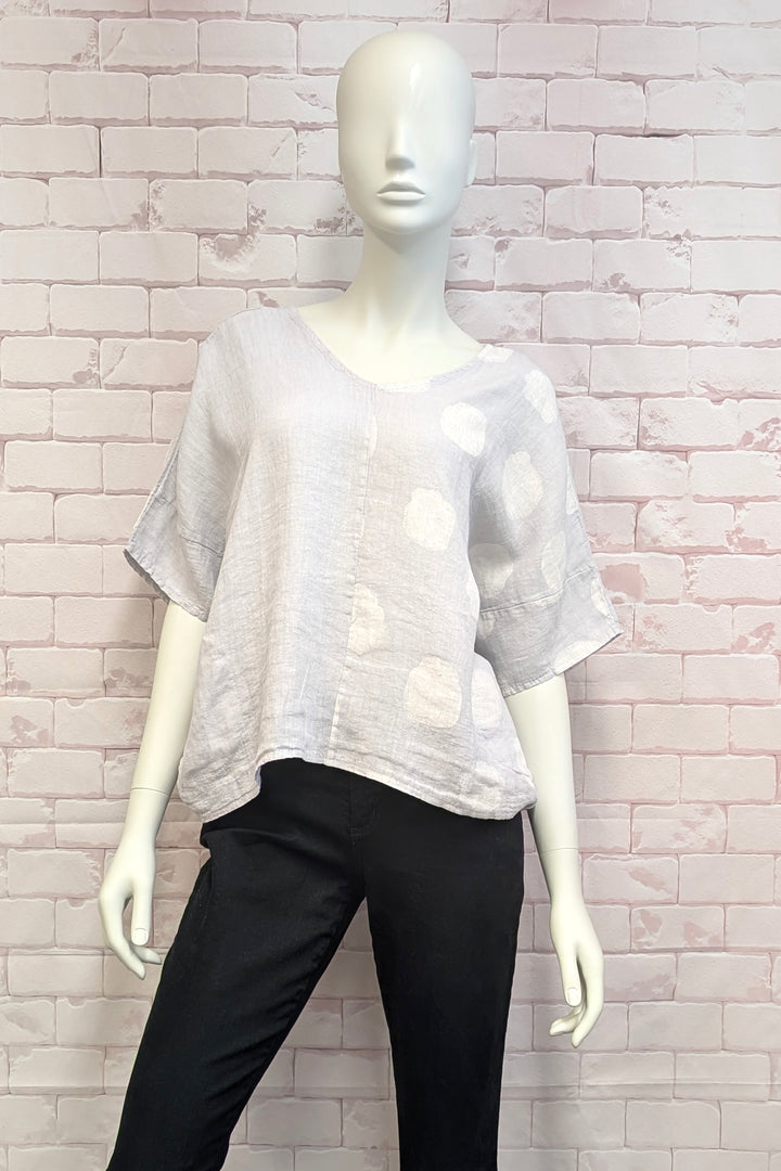 LINEN V-NECK TOP