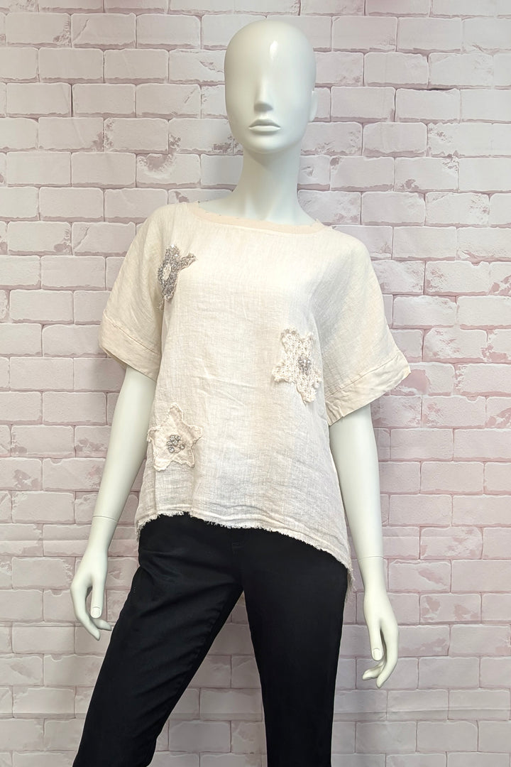 LINEN TOP WITH SEQUIN FLOWERS