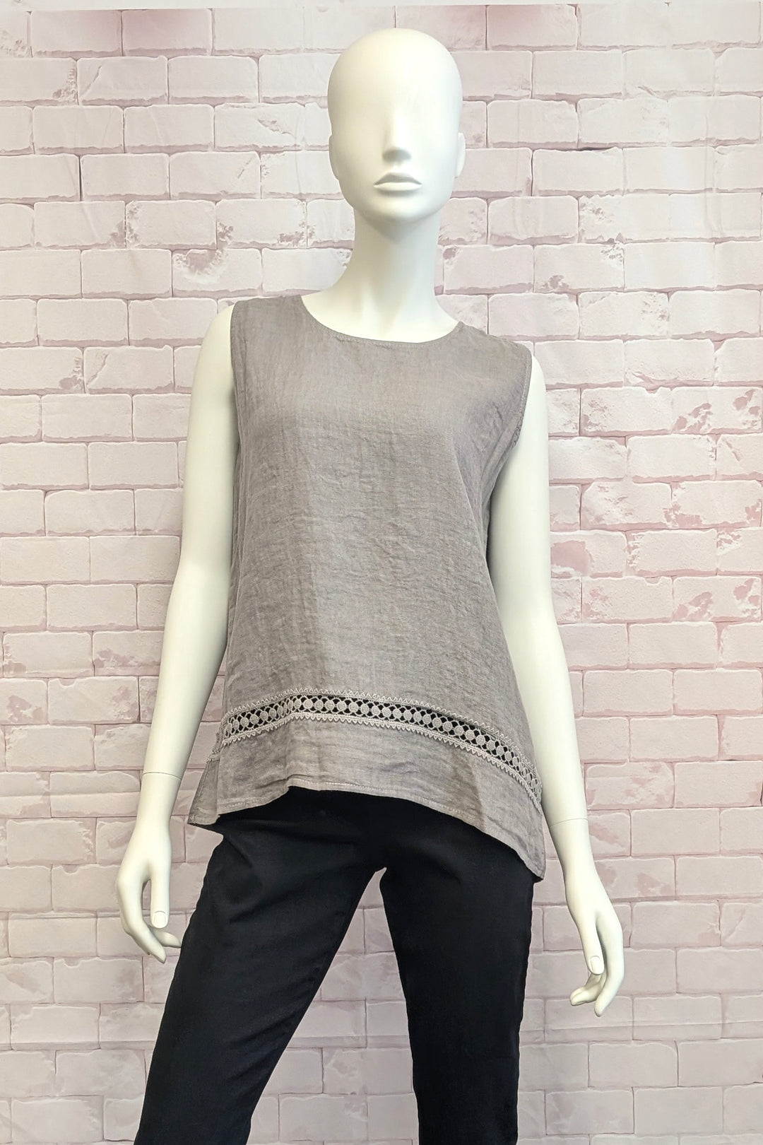 LINEN TANK WITH LACE HEM DETAIL