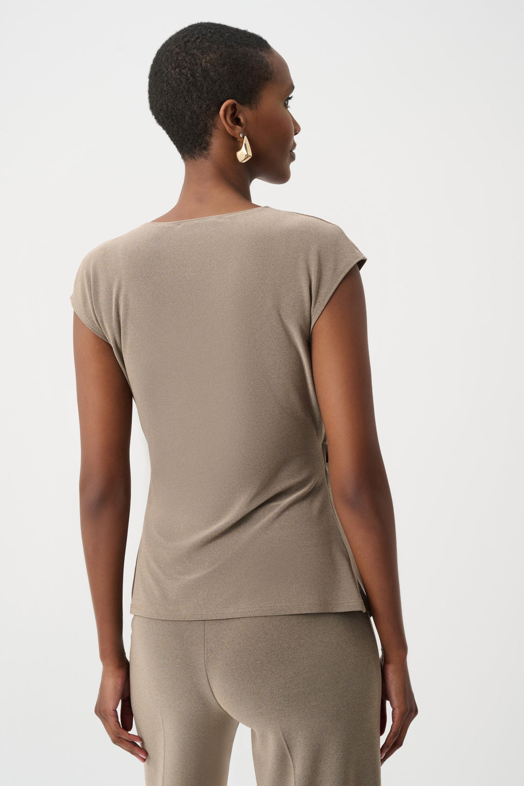 SLEEVELESS WRAP TOP