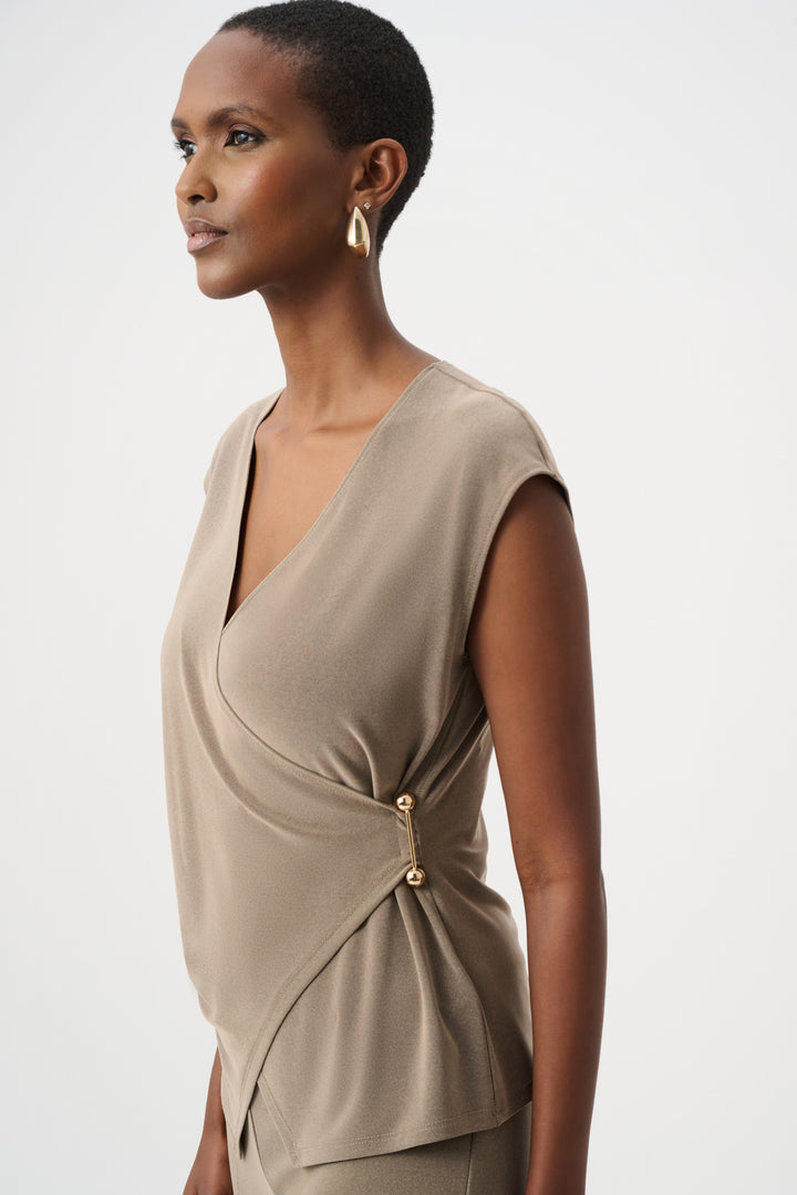 SLEEVELESS WRAP TOP