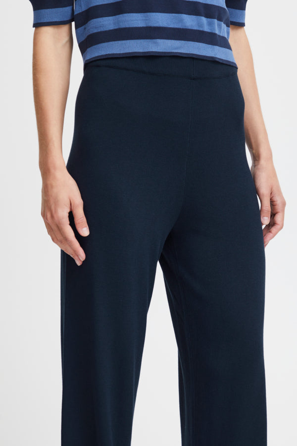 NAVY WIDE LEG KNIT PANT