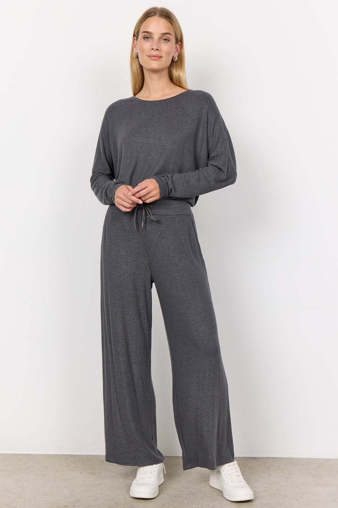 DRAWSTRING KNIT PANT