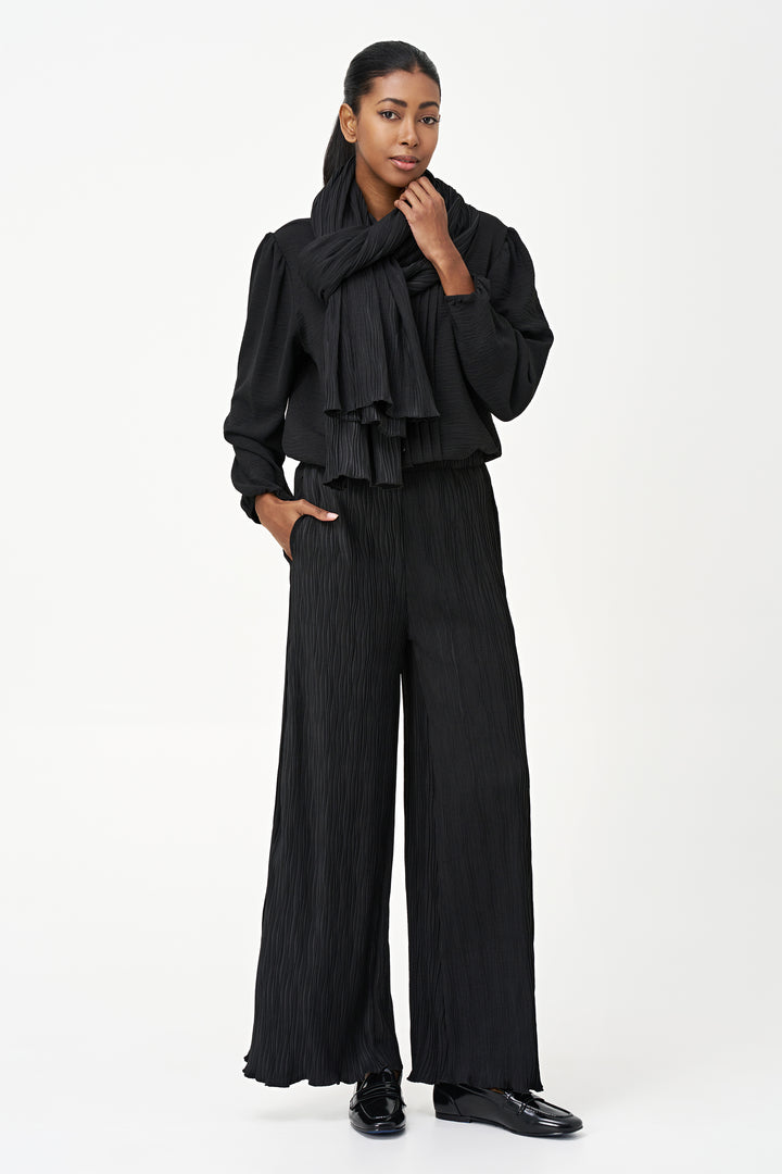 BLACK PLISSE PANT