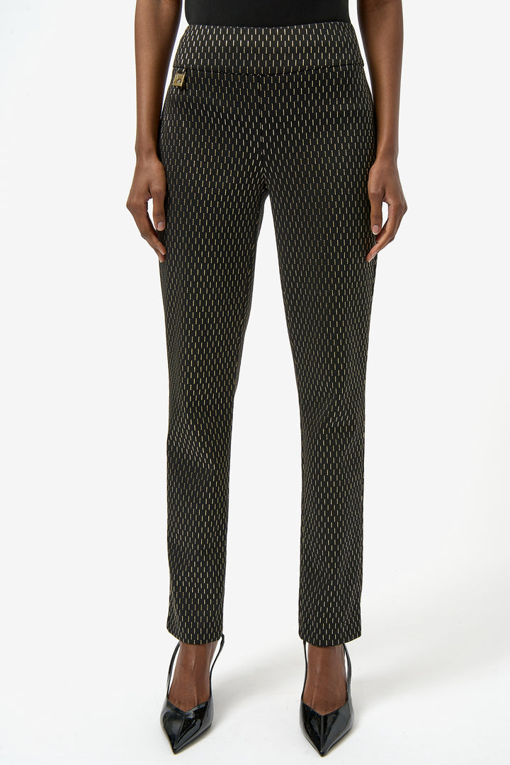 Joseph Ribkoff Fall 2025 
These pull on pants offer a sophisticated silhouette with an elastic pull-on waist for effortless comfort. Ideal for pairing with a tailored blazer for formal occasions or styled casually for everyday office wear also, they blend elegance with practicality to elevate your wardrobe