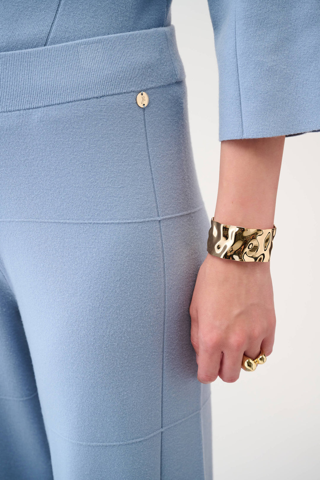 KNIT PANT WITH LARGE WINDOW PANE