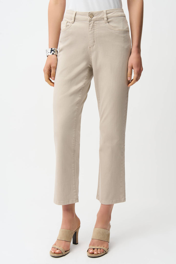 JOSEPH RIBKOFF Spring 2026 
These Margot jeans deliver effortless style for every occasion. Crafted from a soft, lightweight cotton blend, these jeans feature a timeless straight leg silhouette that hits at or above the ankle—the perfect length for modern versatility.