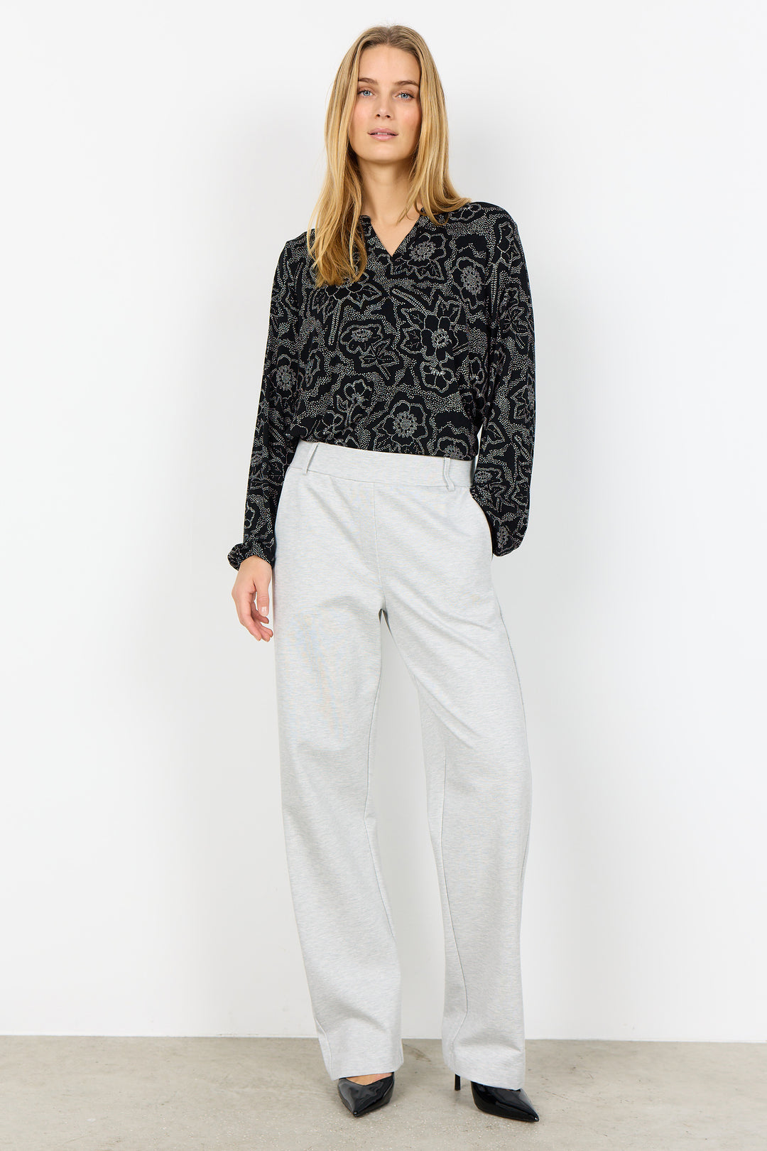 PULL ON STRAIGHT PANT