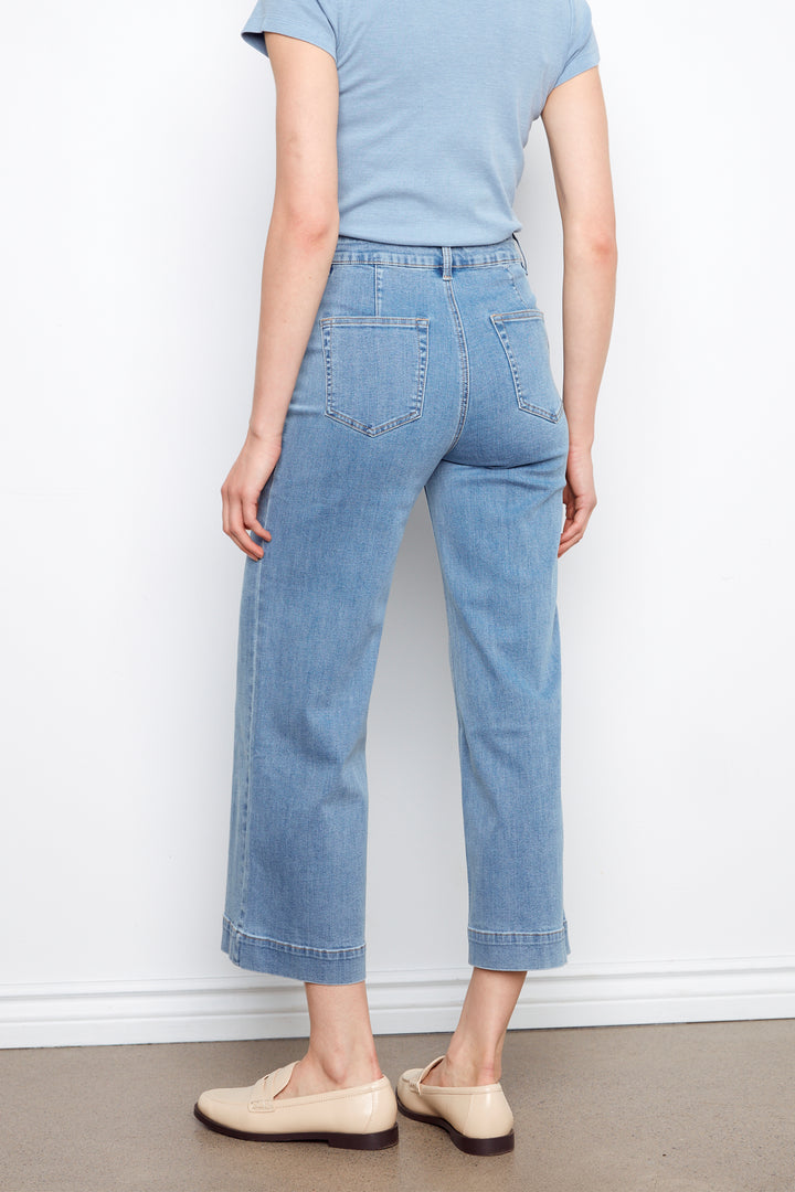 CROPPED PATCH POCKET FLARE JEAN