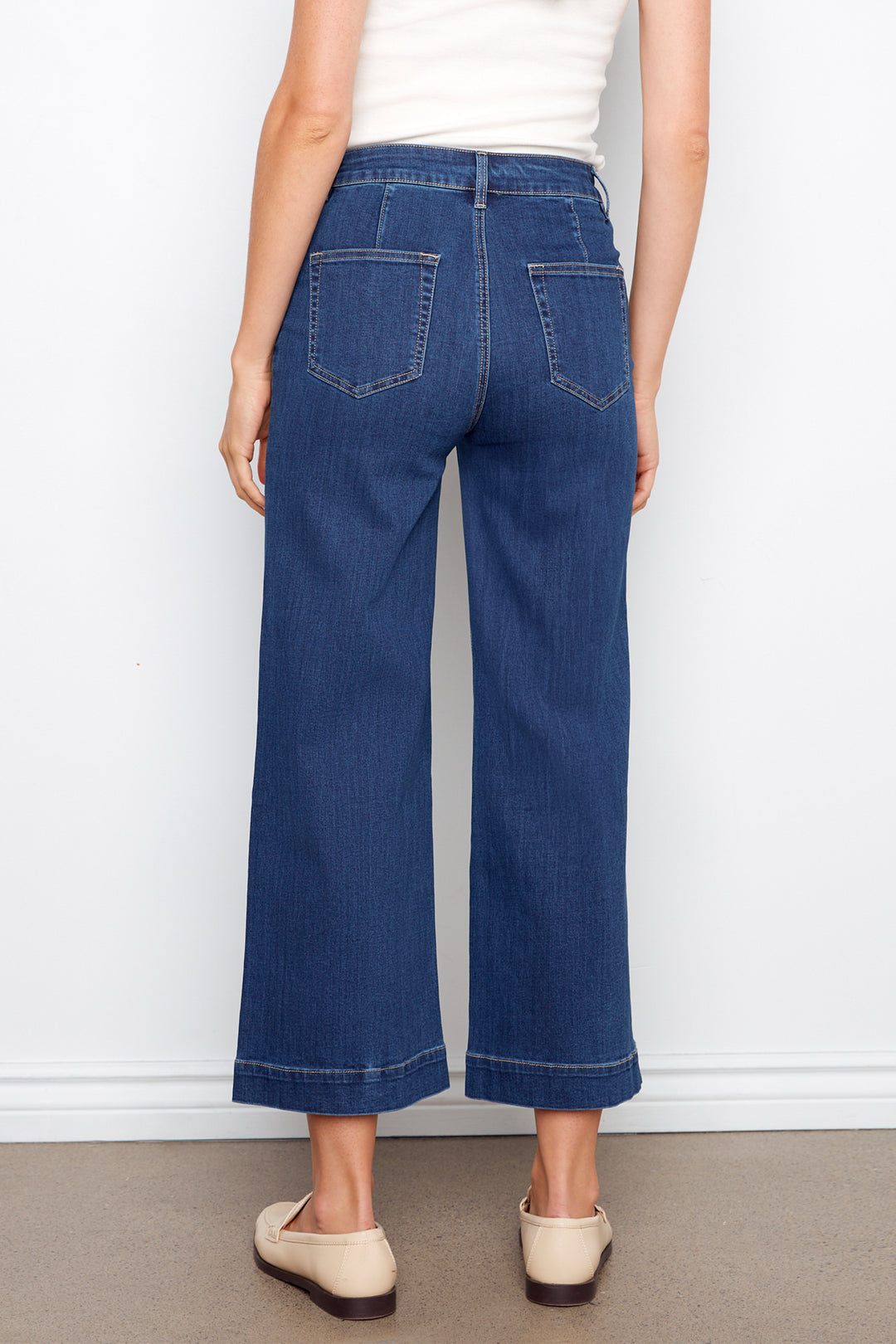 CROPPED PATCH POCKET FLARE JEAN