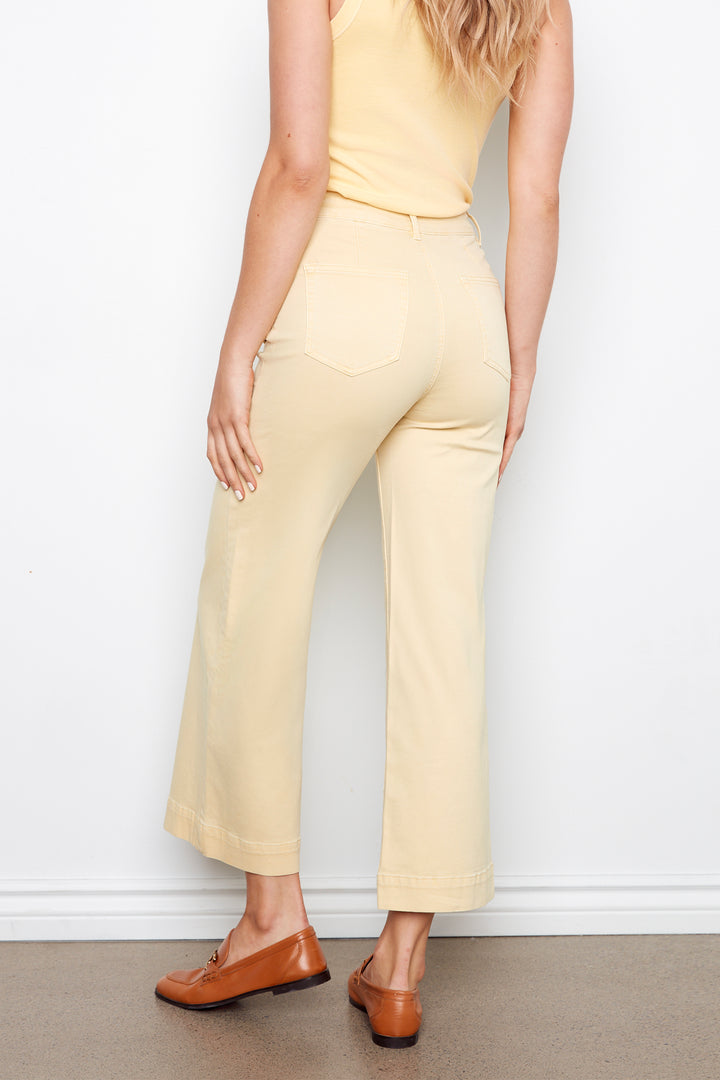 CROPPED PATCH POCKET FLARE JEAN