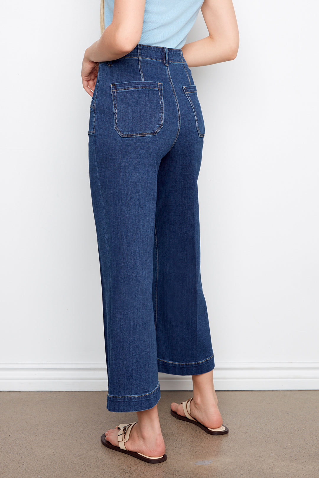 CROPPED WIDE LEG JEAN