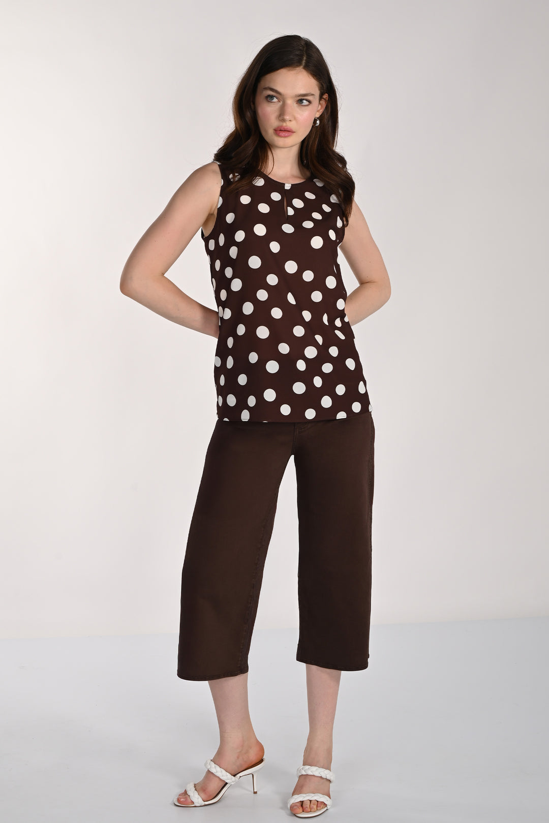 CROP JEAN WITH RHINESTONE LADDER HEM