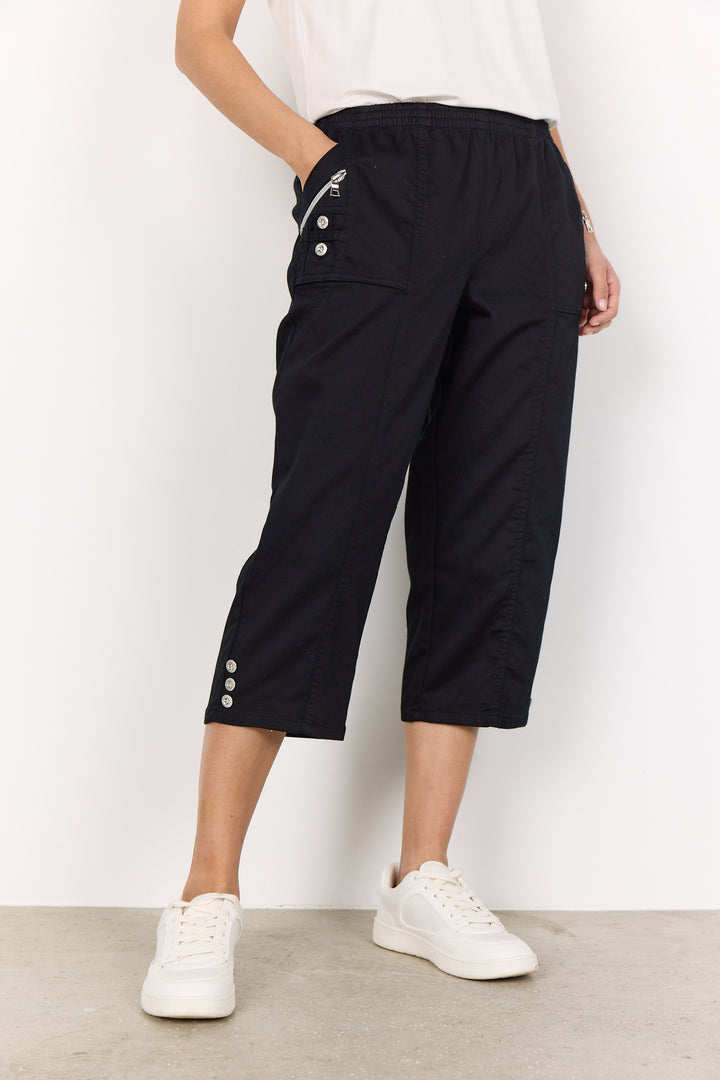 CAPRI WITH BUTTON DETAILS