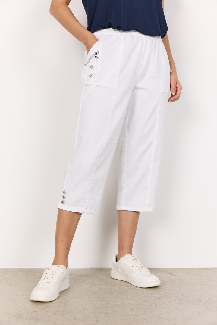 CAPRI WITH BUTTON DETAILS