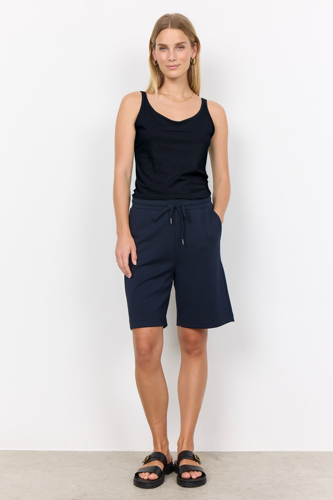 BANU DRAWSTRING SHORT