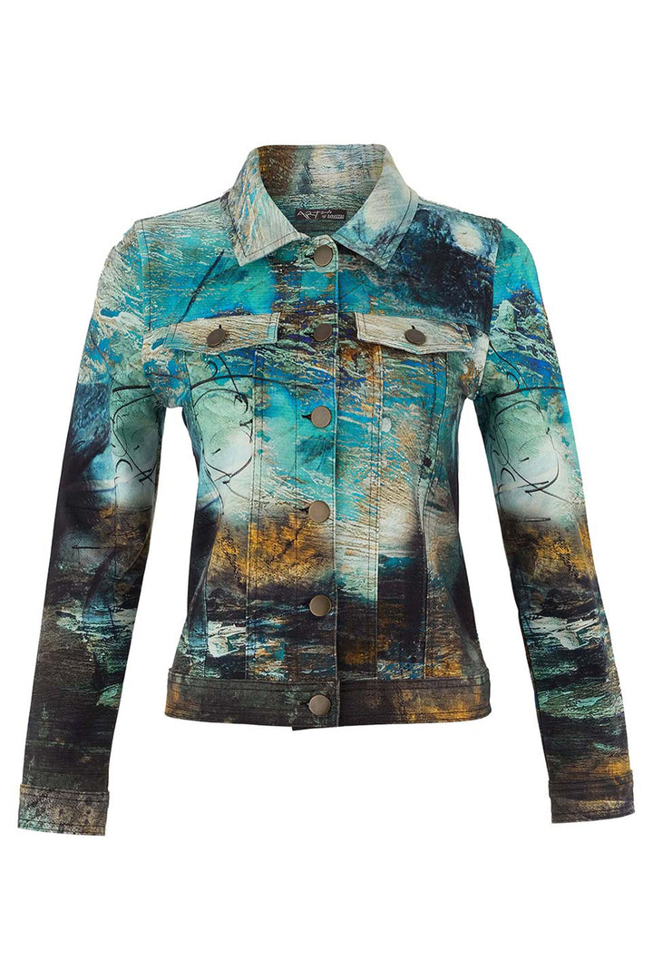 Dolcezza Fall 2025 
Crafted by Australian artist Lynne Godina-Orme, this knit jacket features a flattering fit, faux breast pockets, front buttons and a classic collar.