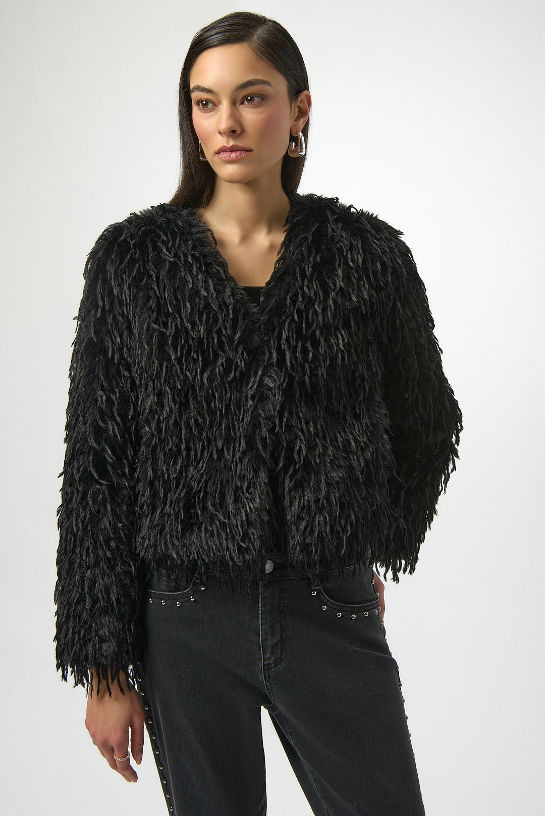 BLACK SHAGGY FAUX FUR JACKET