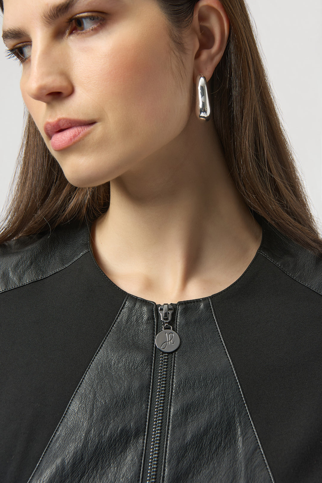 BLACK HEAVY KNIT & PLEATHER ZIP JACKET