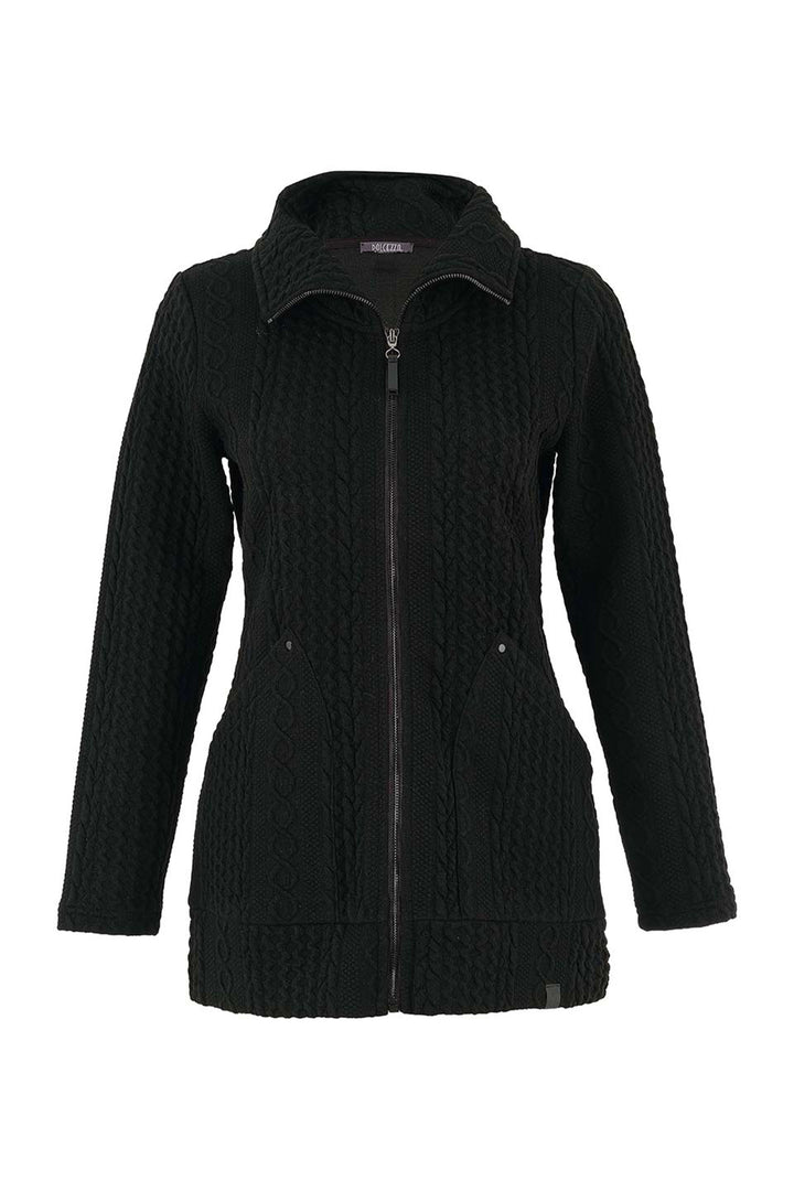 Dolcezza Fall 2025 
 The front zipper and side pockets add functionality and style, making it perfect for weekend wear or a fashionable office look. Made with stretchy, lightweight fabric for maximum comfort. 