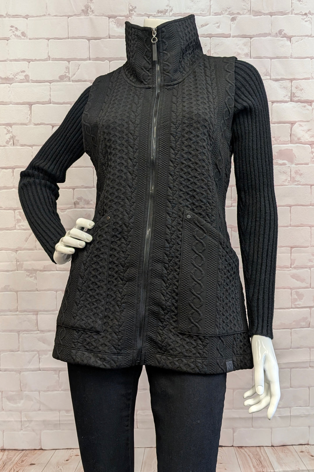 LONG EMBOSSED CABLE ZIP VEST