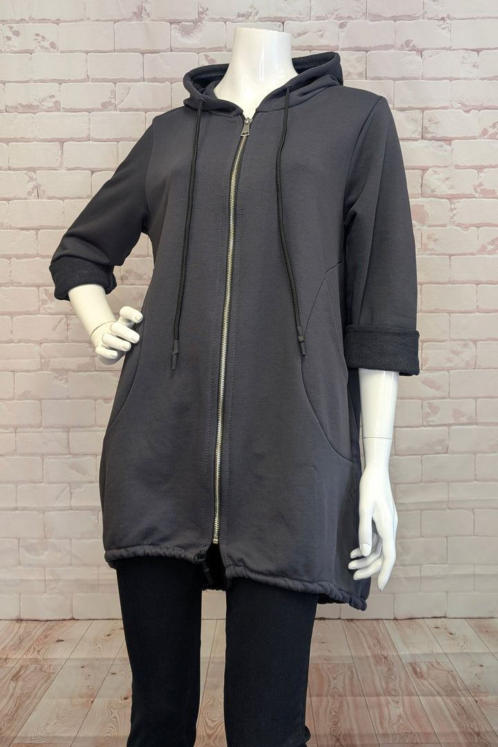 MARIE LA LUNE Fall 2025 
This Zip Hoodie Long Jacket combines comfort and style with its long sleeves and stretchy fabric, offering a loose, relaxed fit that moves with you.