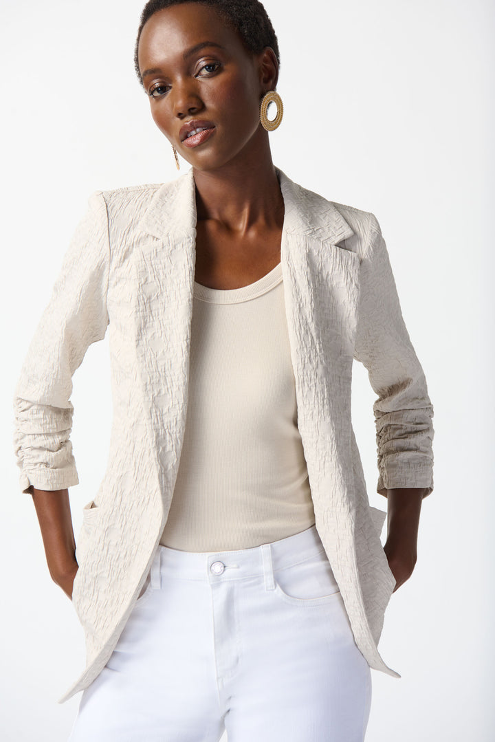 TEXTURED ROUCHED SLEEVE BLAZER