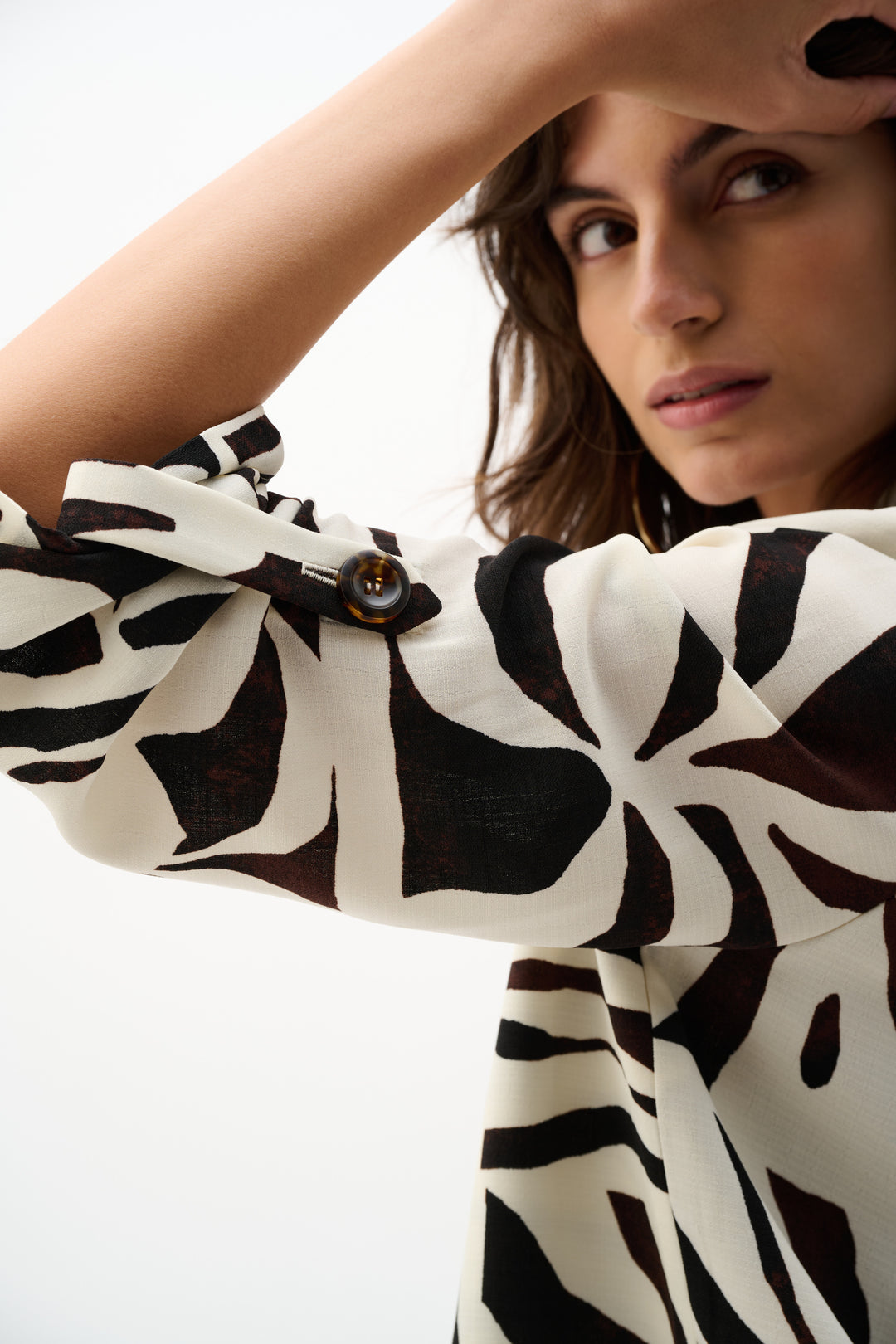 FRAMED PALMS TAB SLEEVE BOXY JACKET