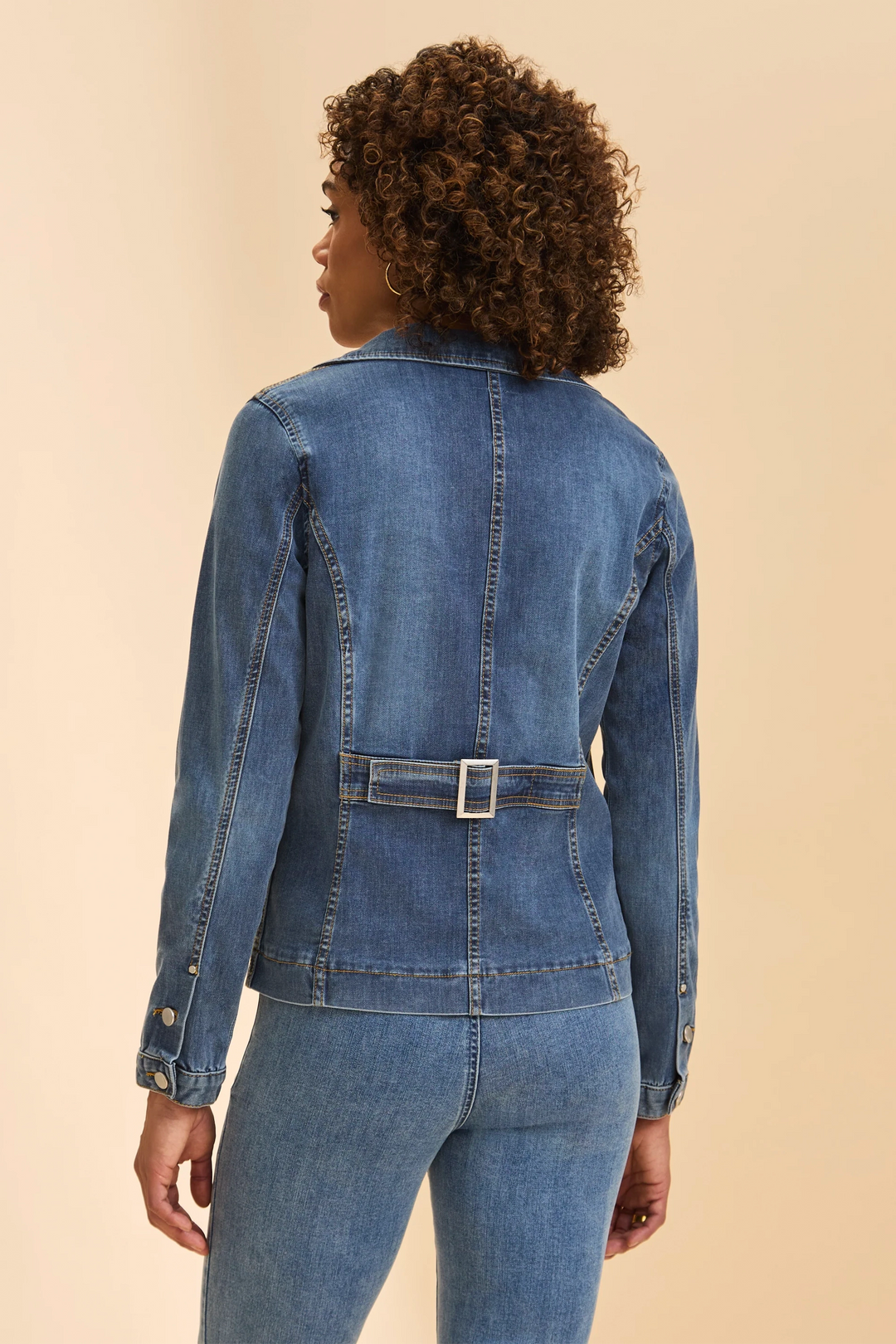 MEDIUM WASH DENIM BLAZER