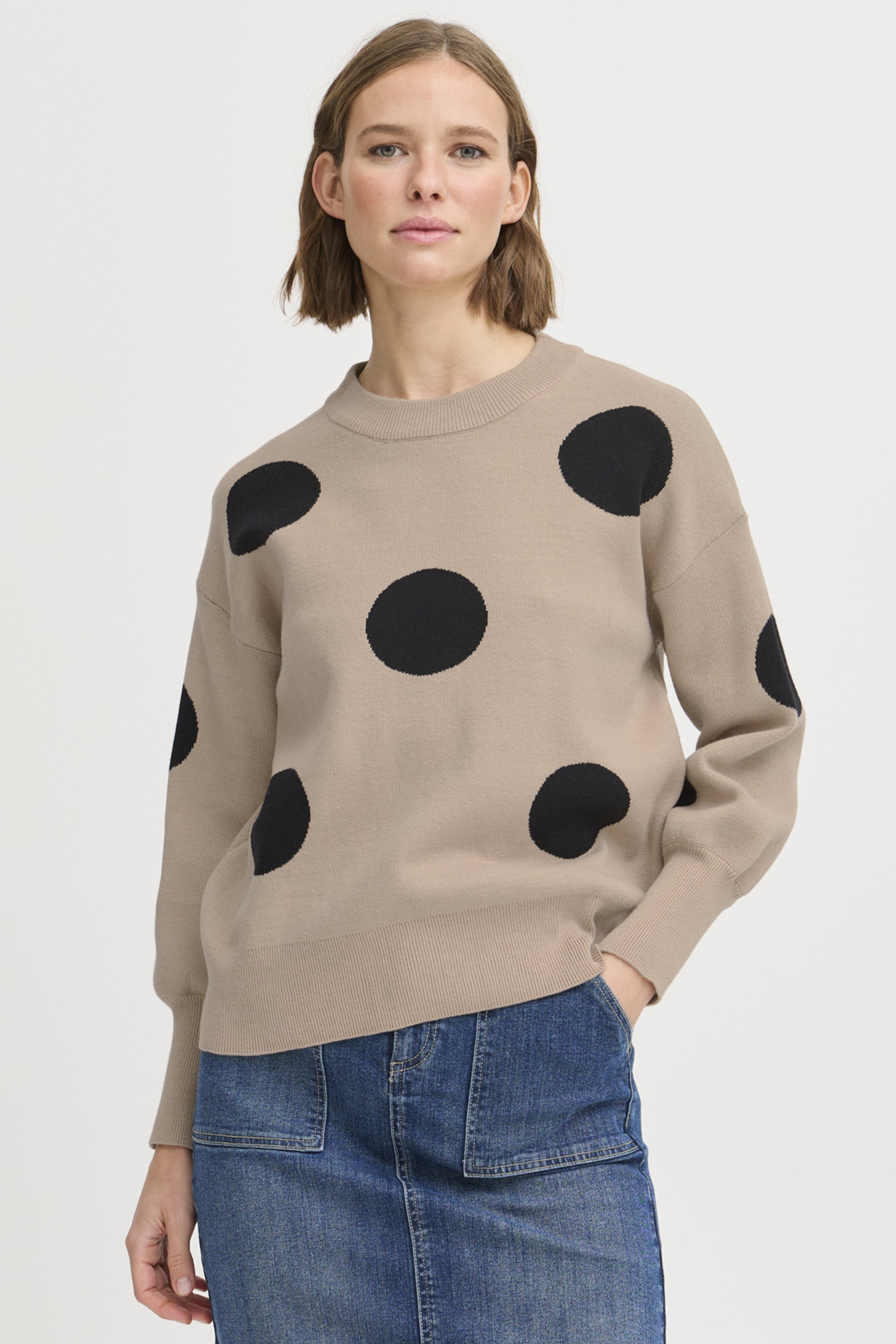 LS TOP WITH DOTS – Aldila Boutique