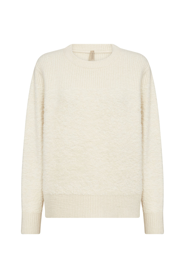 Soya Concept Fall 2025
Made from soft woven boucle fabric, it offers warmth without heaviness, perfect for casual days. The contrast ribbed cuffs and hem add a fun twist while keeping the look fresh and classic. 