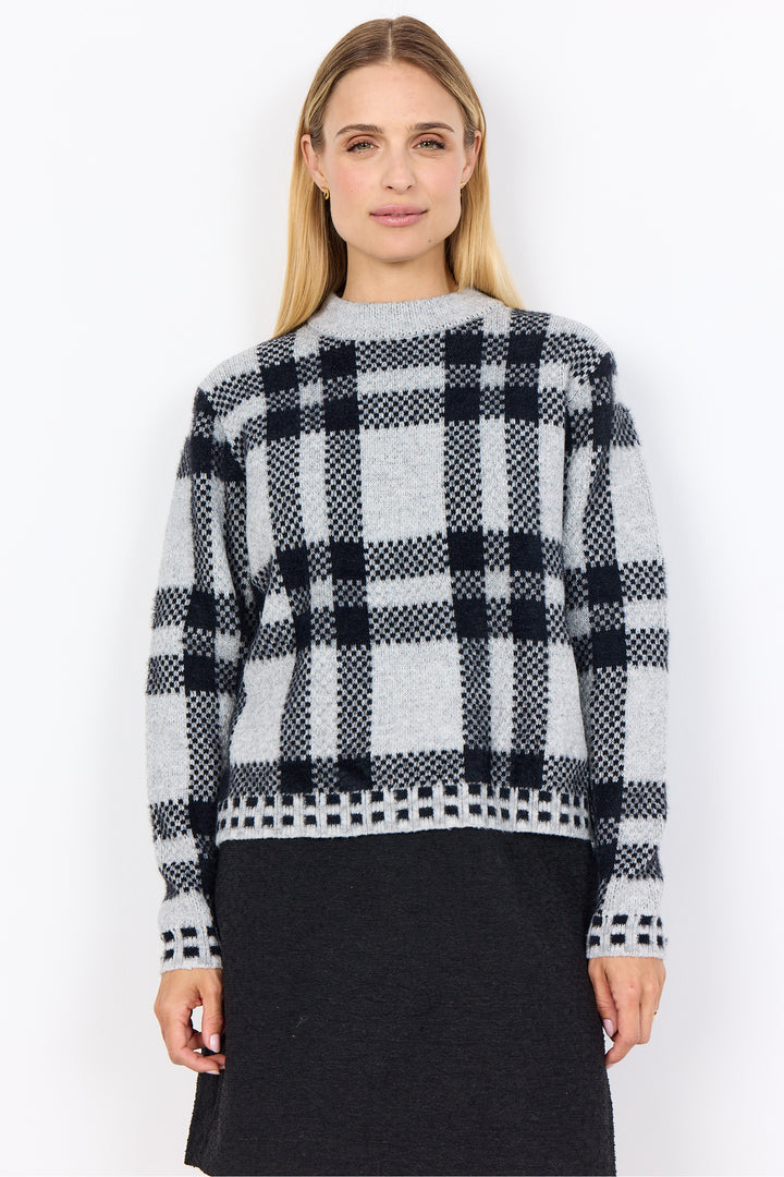 Soya Concept Fall 2025 
This plaid long-sleeve mock neck sweater brings a neat twist to your wardrobe with its standout plaid pattern and playful contrast cuffs and hemline. 